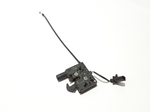 Skoda Superb (2015–2026) Hood latch 3V0323509B - 2