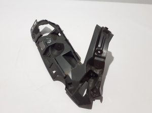 Skoda Superb (2015–2026) Front bumper bracket 3V0807056 - 3