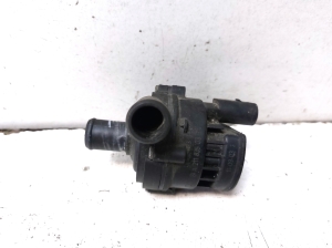Auxiliary water pump - A2118350364
