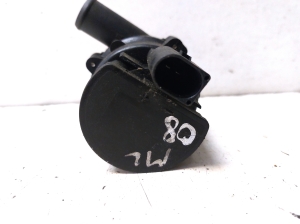Mercedes Benz ML-Class 164 (2005–2011) Auxiliary water pump A2118350364 - 3