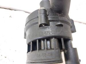 Mercedes Benz ML-Class 164 (2005–2011) Auxiliary water pump A2118350364 - 4