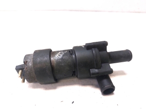 Mercedes Benz C-Class 203 (2000–2007) Auxiliary water pump A2038350164 - 3
