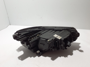 Volkswagen Passat B8 (2014–2023) Esituli 3G1941081P - 9