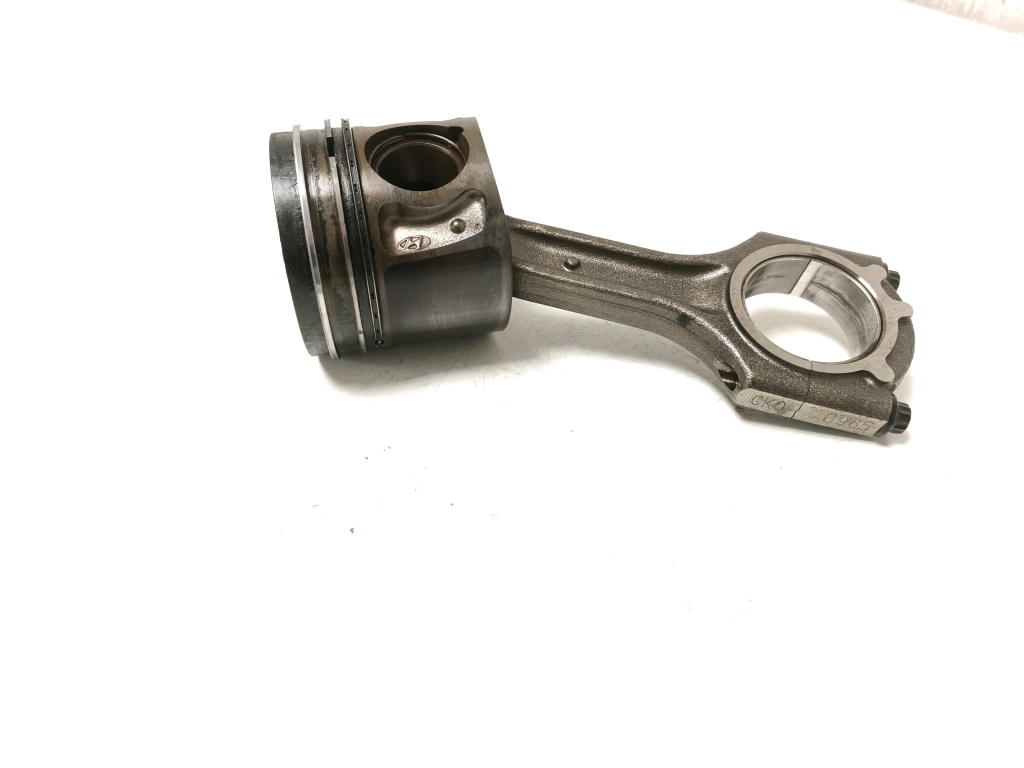 Kia Sportage (2010–2016) Kolb ja selle osad 234102F930