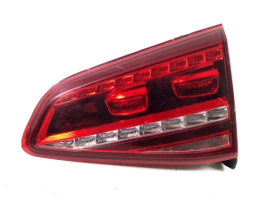 Tail light on trunk lid - 5G0945308F