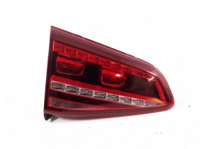 Tail light on trunk lid - 5G0945307F
