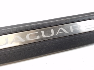Jaguar XE (2015–2026) Inner sill trim GX7313200EC - 2