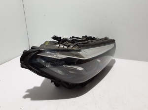 BMW 5 SERIES G31 (2017–2026) Esituli 5A388C4 - 5