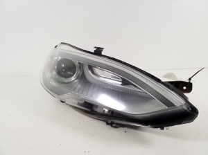 Tesla Model S S (2012–2026) Scheinwerfer und seine Teile - 7