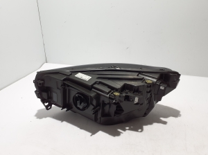 VOLVO XC40 (2017–2026) Headlight 32404666 - 3