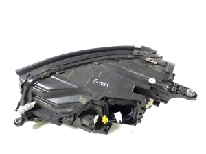 Mercedes Benz GLS 167 (2019–2026) Headlight - 3