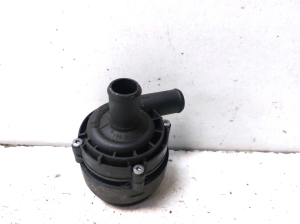 Mercedes Benz CLS-Class 219 (2004–2010) Tsirkulatsioonipump A2118350028 - 2