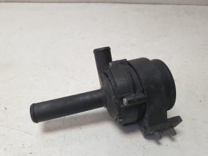Mercedes Benz S-Class 221 (2005–2013) Auxiliary water pump A2218350164 - 2