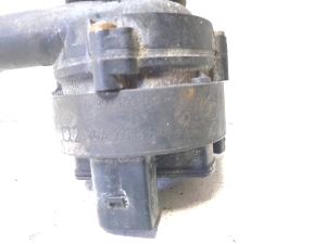 Mercedes Benz S-Class 221 (2005–2013) Auxiliary water pump A2218350164 - 4