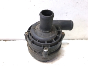 Auxiliary water pump - A2118350028
