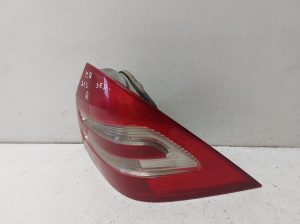 Mercedes Benz C-Class 203 (2000–2007) Eckleuchte hinten A2035408305 - 6