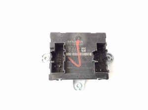   Steuergerät für hintere Seitentür  - F7214D619AE 