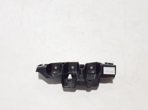 Priekšējā bampera kronšteins - 622236076R