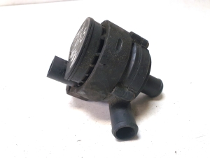 Mercedes Benz CLS-Class 218 (2011–2018) Auxiliary water pump A2118350028 - 3