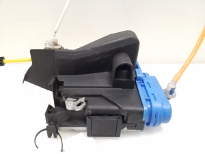 AUDI A4 B5 (1994–2001) Tailgate lock 8D0839015A - 3