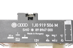 Skoda Roomster (2006–2015) Lüfterrelais 1J0919506M - 4