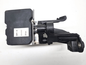 Mercedes Benz E-Class W212 (2009–2015) ABS-plokk ja selle osad A2124313512 - 3
