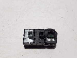 Dacia Spring (2021–2026) Mirror control switch 255702585R - 3