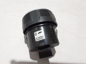 Dacia Spring (2021–2026) Heizungsbedienteil 275702104R - 2