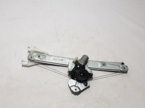 Dacia Spring (2021–2026) Front door window regulator 807206951R - 2