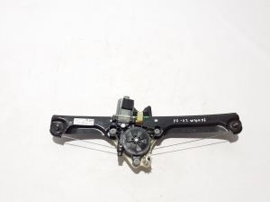 Porsche Panamera 971 (2016–2026) Rear side door window regulator 971839402B - 3
