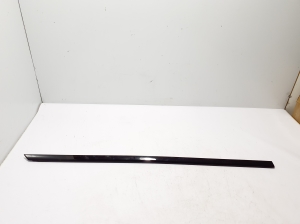 Esiukse klaasi välimine liist - 971837476A