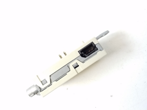 Jaguar XE (2015–2026) Antenas pastiprinātājs GX7318C847CA - 3
