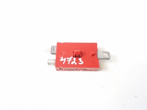 Jaguar XE (2015–2026) Antenna amplifier FK7218C847AA - 3