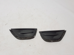 Grille inférieure de pare-chocs avant - 620223082R