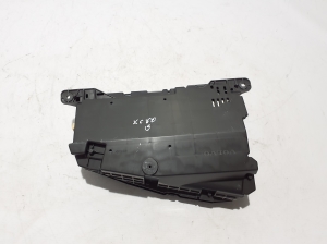 VOLVO XC60 (2017–2026) Esiklaasinäidik (HUD) 32233455 - 4