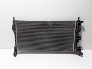 VOLVO XC60 (2017–2026) Jahutusradiaator 31410895 - 3