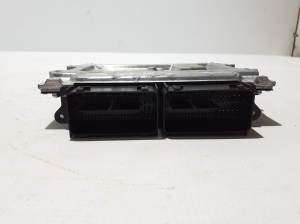 VOLVO XC60 (2017–2026) Calculateur moteur 32242004 - 2
