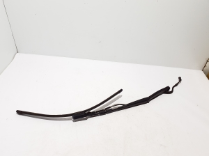 VOLVO XC60 (2017–2026) Windshield wiper arm 31662318 - 3