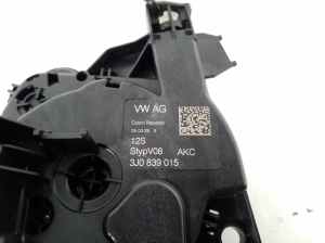Volkswagen T-Roc (2017–2026) Rear side door lock 3J0839015 - 3