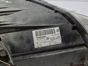 VOLVO V70 III (2007–2017) Esituli 31420013 - 2