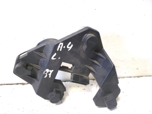 AUDI A4 B5 (1994–2001) Lampenträger Rückleuchte außen - 4
