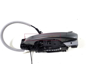 Volkswagen T-Roc (2017–2026) Front door external opening handle and its details - 4