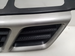 NISSAN X-Trail T30 (2001–2007) Kühlergrill 623108H700 - 2