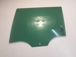 Rear side door glass - 658845205