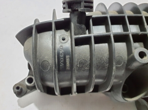 VOLVO XC60 (2017–2026) Ansaugkrümmer 31441970 - 3