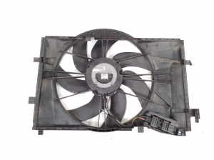 Mercedes Benz SLK-Class 171 (2004–2011) Dzesēšanas ventilators un tā daļas A2035000493 - 2