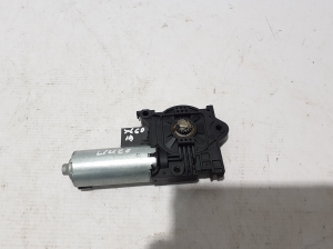 VOLVO XC60 (2017–2026) Schiebedachmotor 10028320C - 2