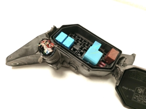 TOYOTA Prius W50 (2015–2020) Kaitsmeplokid 8266047100 - 5