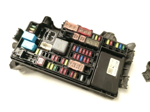 TOYOTA Prius W50 (2015–2020) Fuse boxes 8266047070 - 6