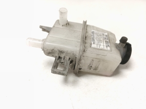 TOYOTA Prius W50 (2015–2020) Coolant reservoir G91H047011 - 4